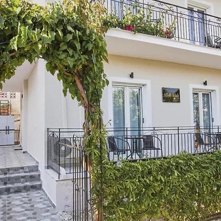 Casiopia Garden House Apartment